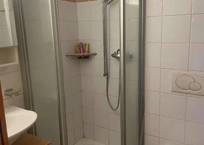 Apparemment 公寓 *